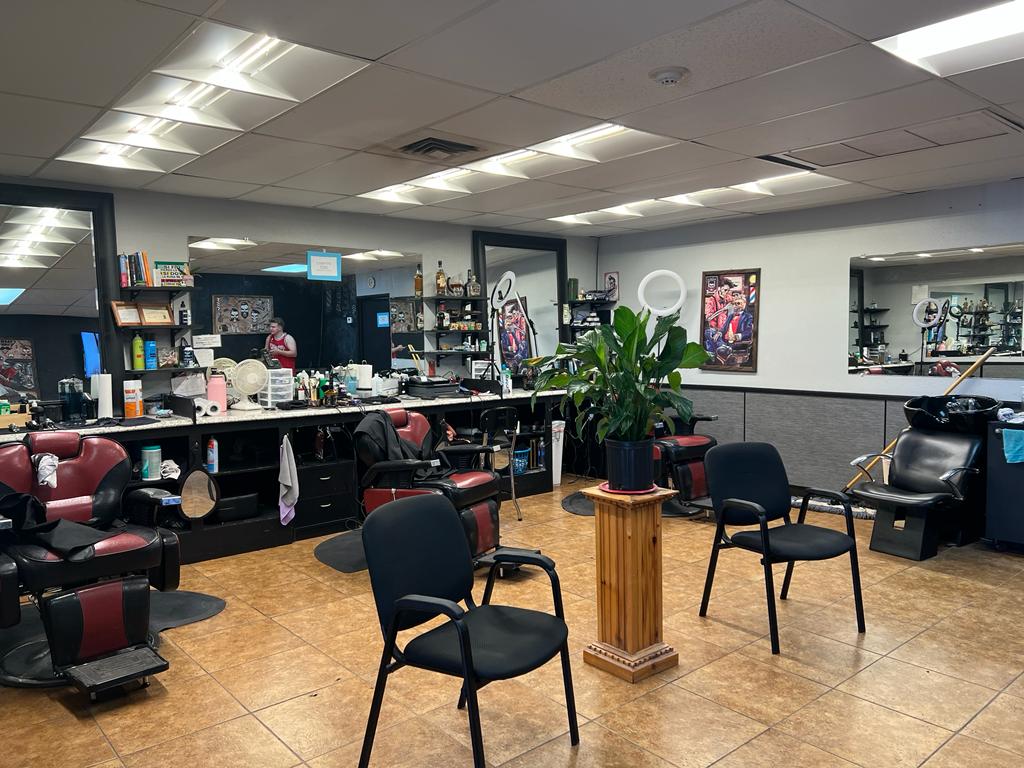 One Stop Barber Shop | 5618 E Skyline Dr, San Tan Valley, AZ 85140, USA | Phone: (480) 987-1337