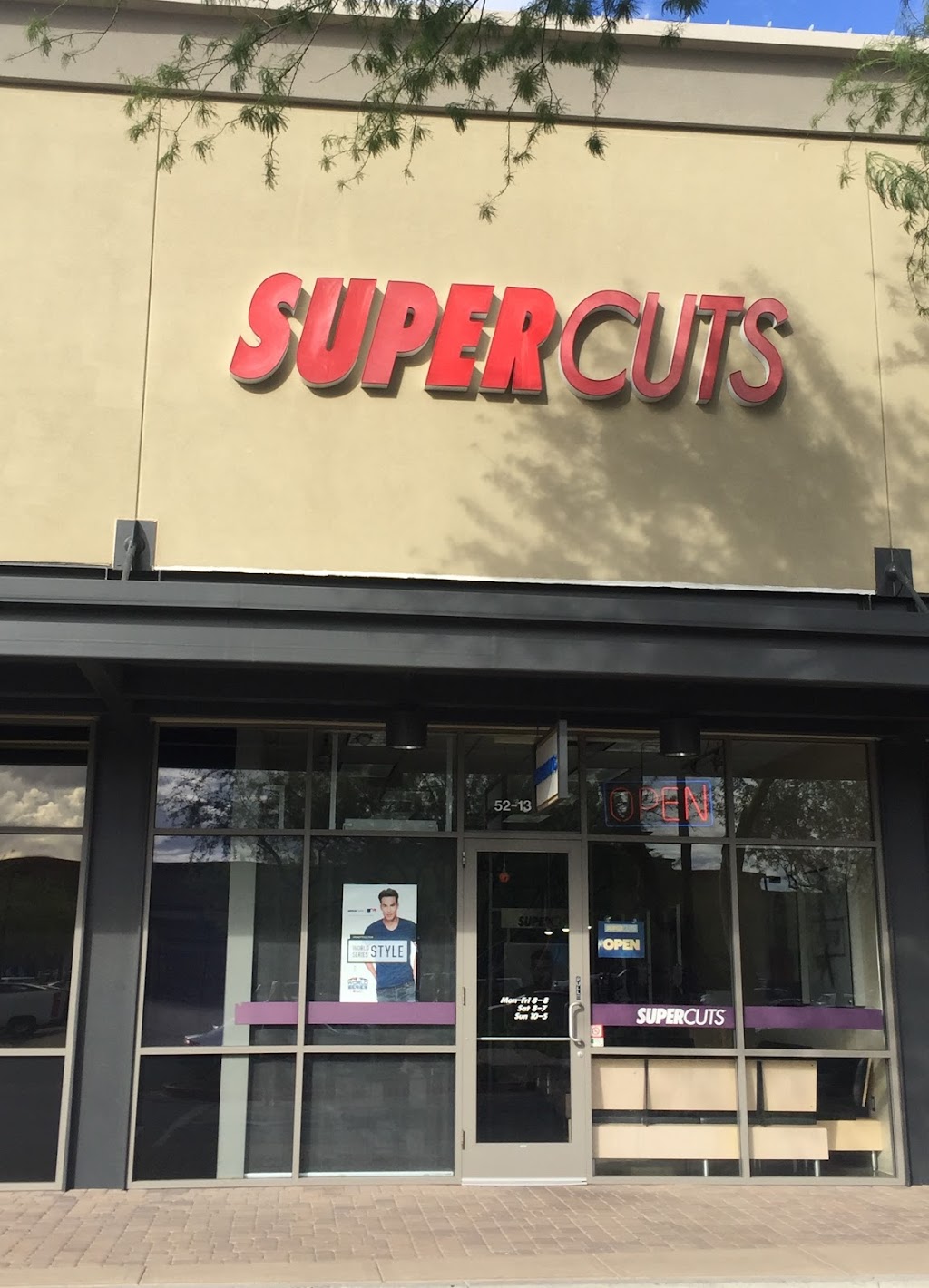Supercuts at Happy Valley Towne Center | 2501 W Happy Valley Rd Ste. 52-1320, Phoenix, AZ 85085, USA | Phone: (623) 582-2269