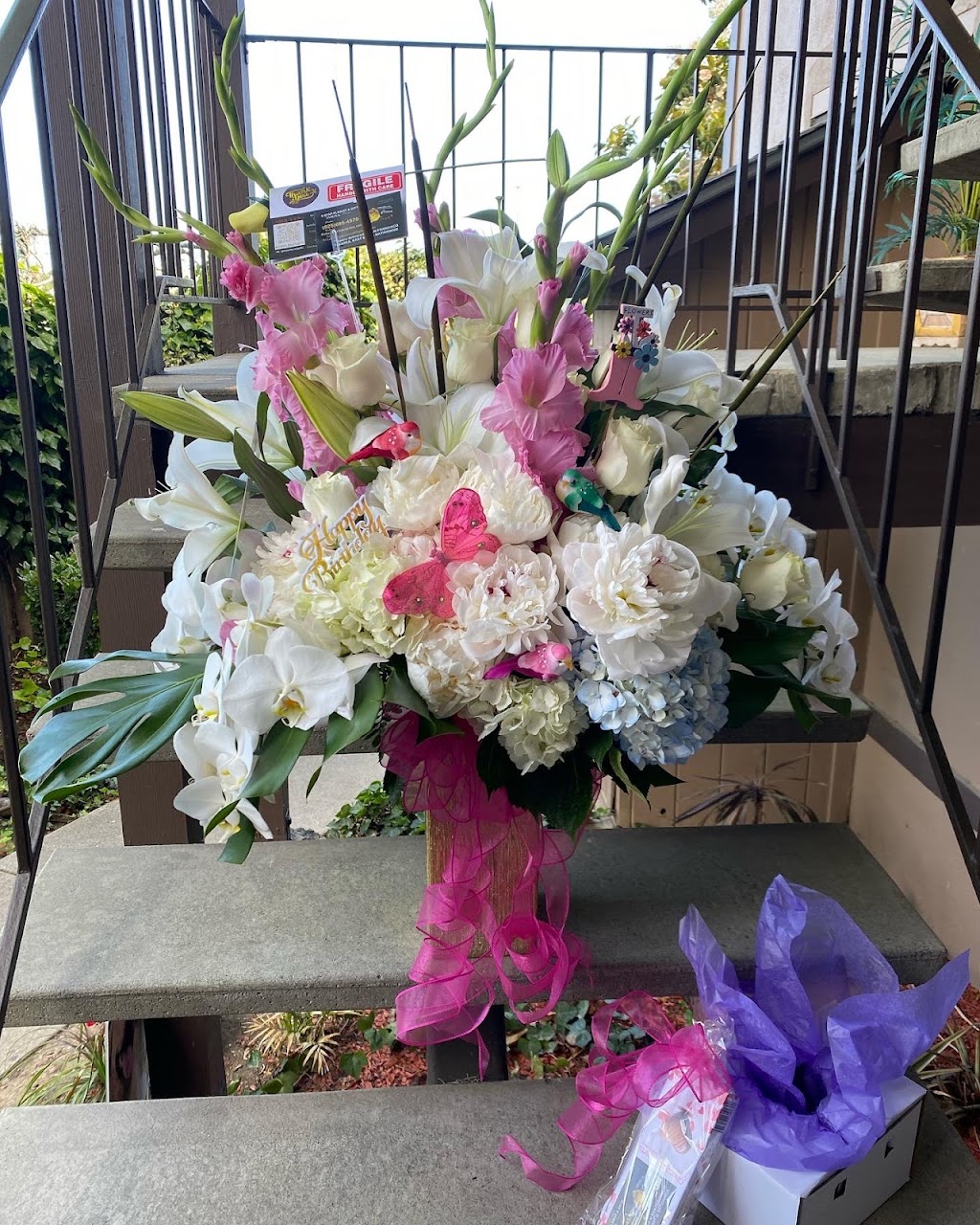 6 Star Florist and Gifts Corina | 821 Hancock St, Hayward, CA 94544, USA | Phone: (925) 695-4570