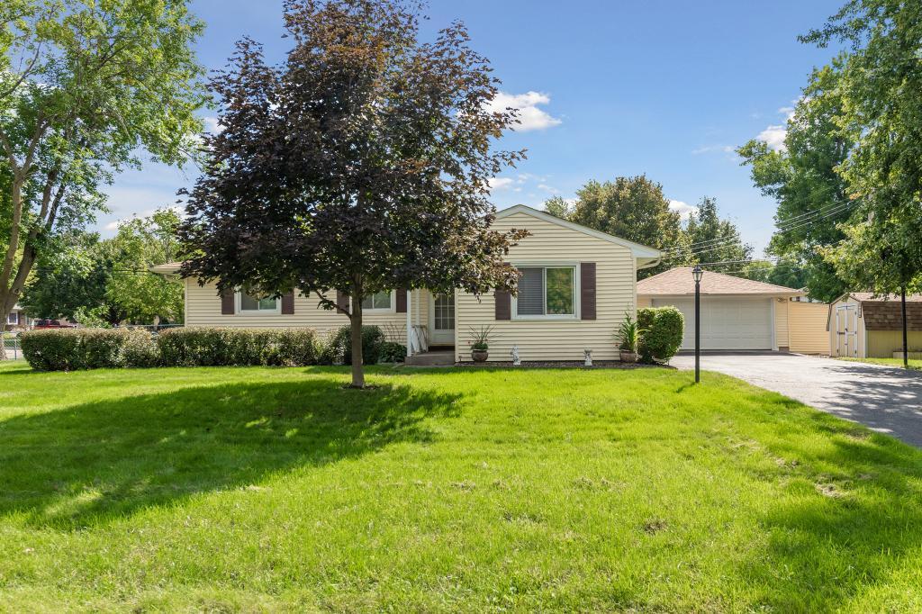 Kevin Curtis, RE/MAX Advantage Plus | 1650 W 82nd St STE 880, Bloomington, MN 55431, USA | Phone: (612) 619-6496