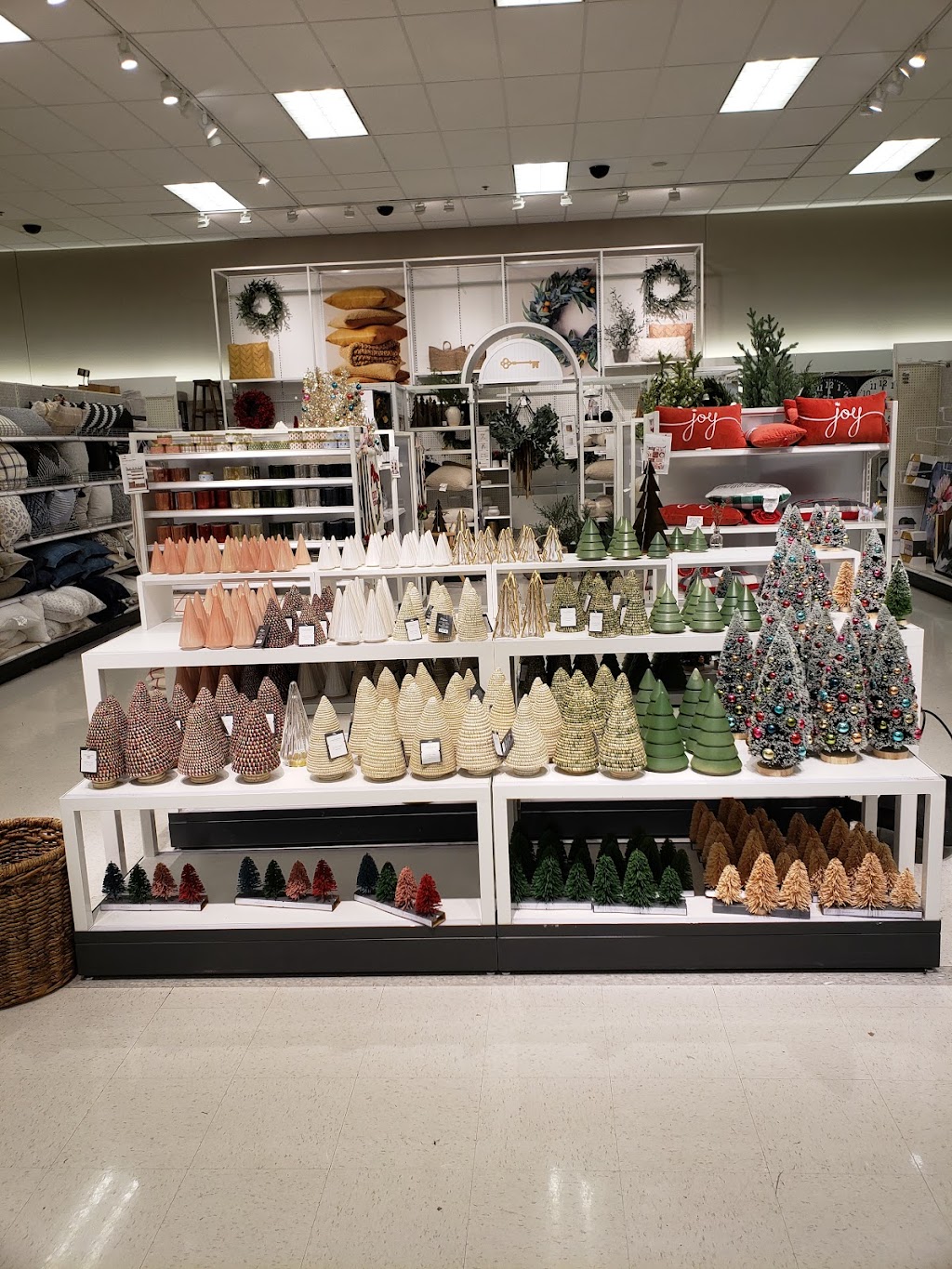 Target | 430 Blue Ravine Rd, Folsom, CA 95630, USA | Phone: (916) 984-9131