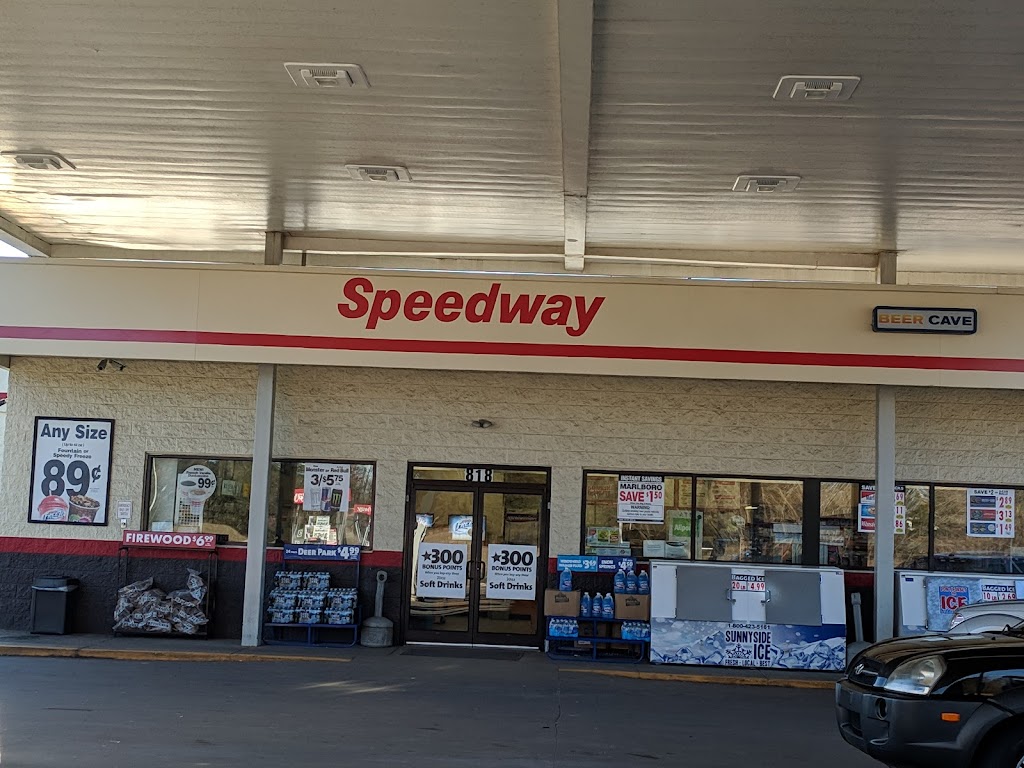 Speedway | 818 S Key St, Pilot Mountain, NC 27041, USA | Phone: (336) 368-9843