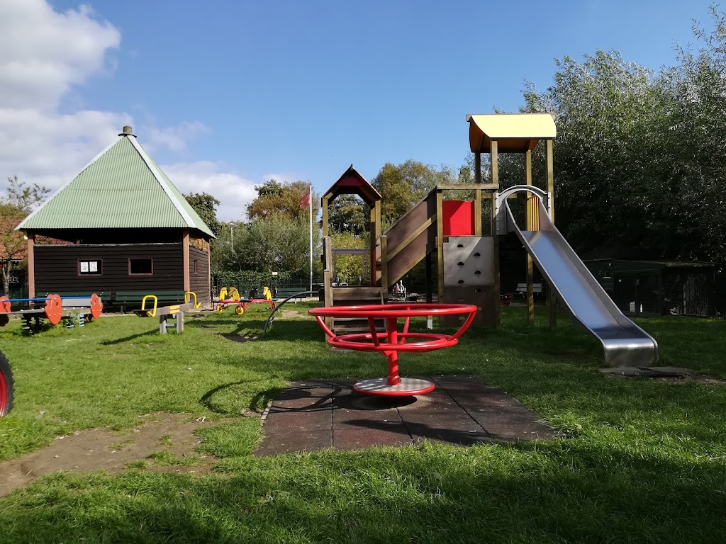 Childrens Farm De Bijlmerweide | Provincialeweg 46-A, 1103 SB Amsterdam-Zuidoost, Netherlands | Phone: 020 695 1149