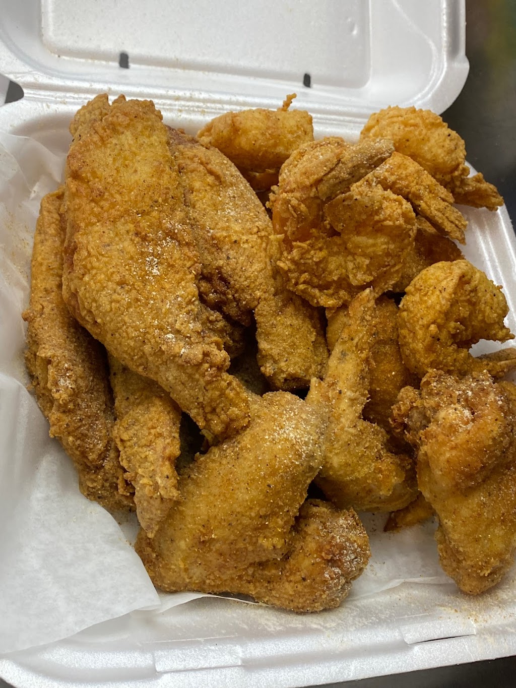 Eureka Fish & Seafood | 26211 Eureka Rd, Taylor, MI 48180, USA | Phone: (734) 941-1400