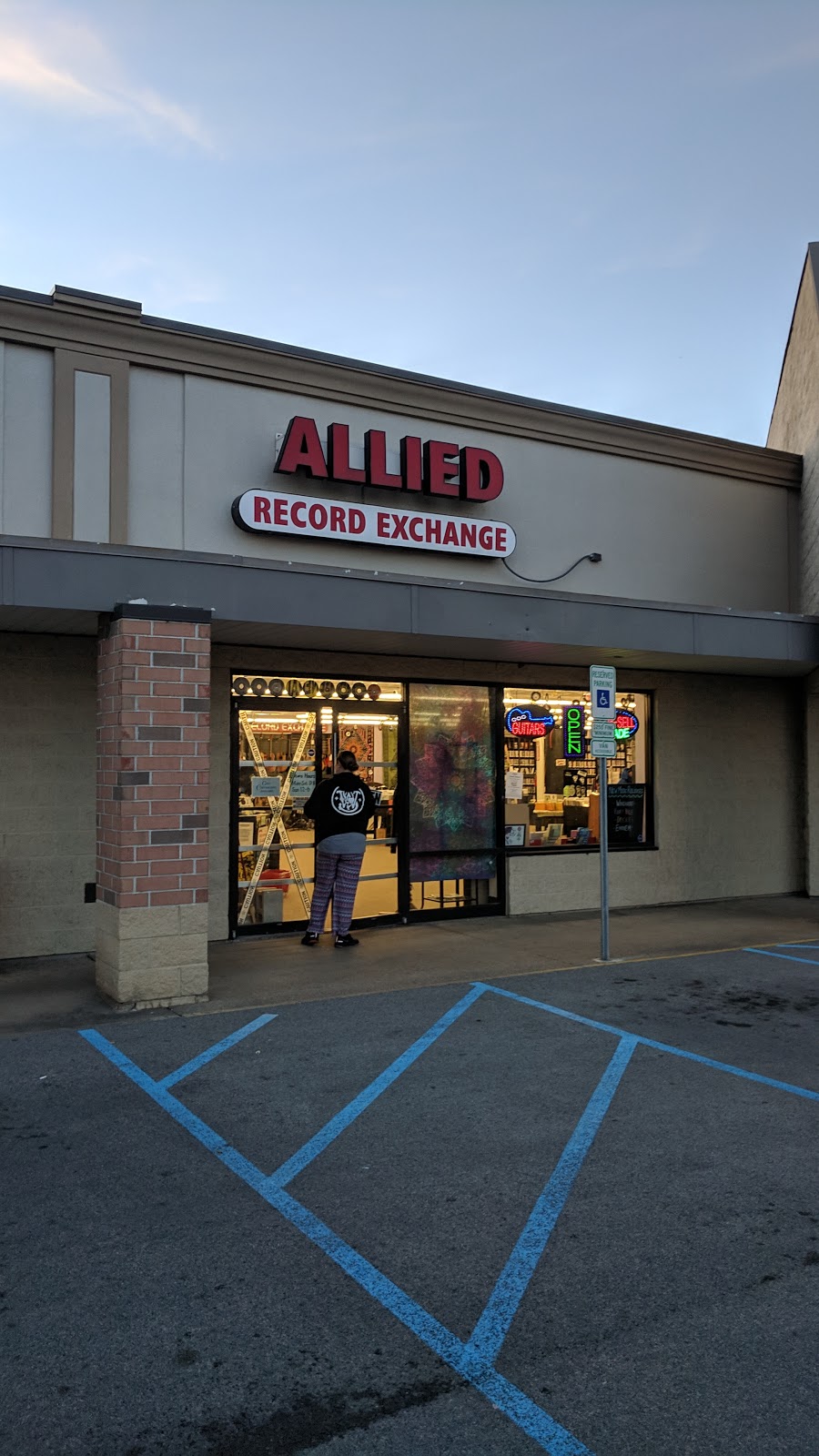 Allied Record Exchange | Oregon Plaza Shopping Center, 3253 Navarre Ave # B, Oregon, OH 43616, USA | Phone: (419) 697-5538