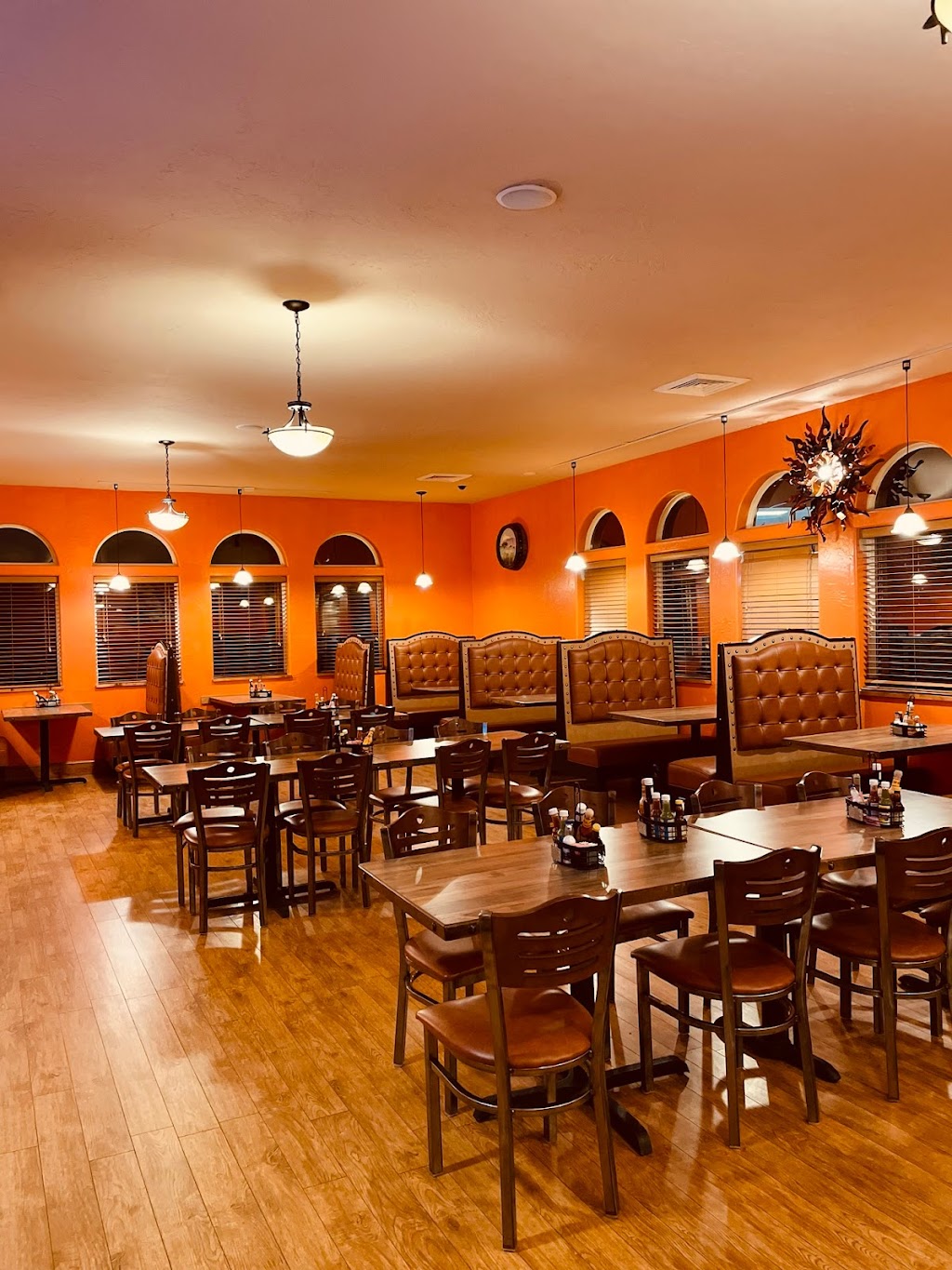 La Cantina | 620 Nygaard St, Stoughton, WI 53589, USA | Phone: (608) 400-1266