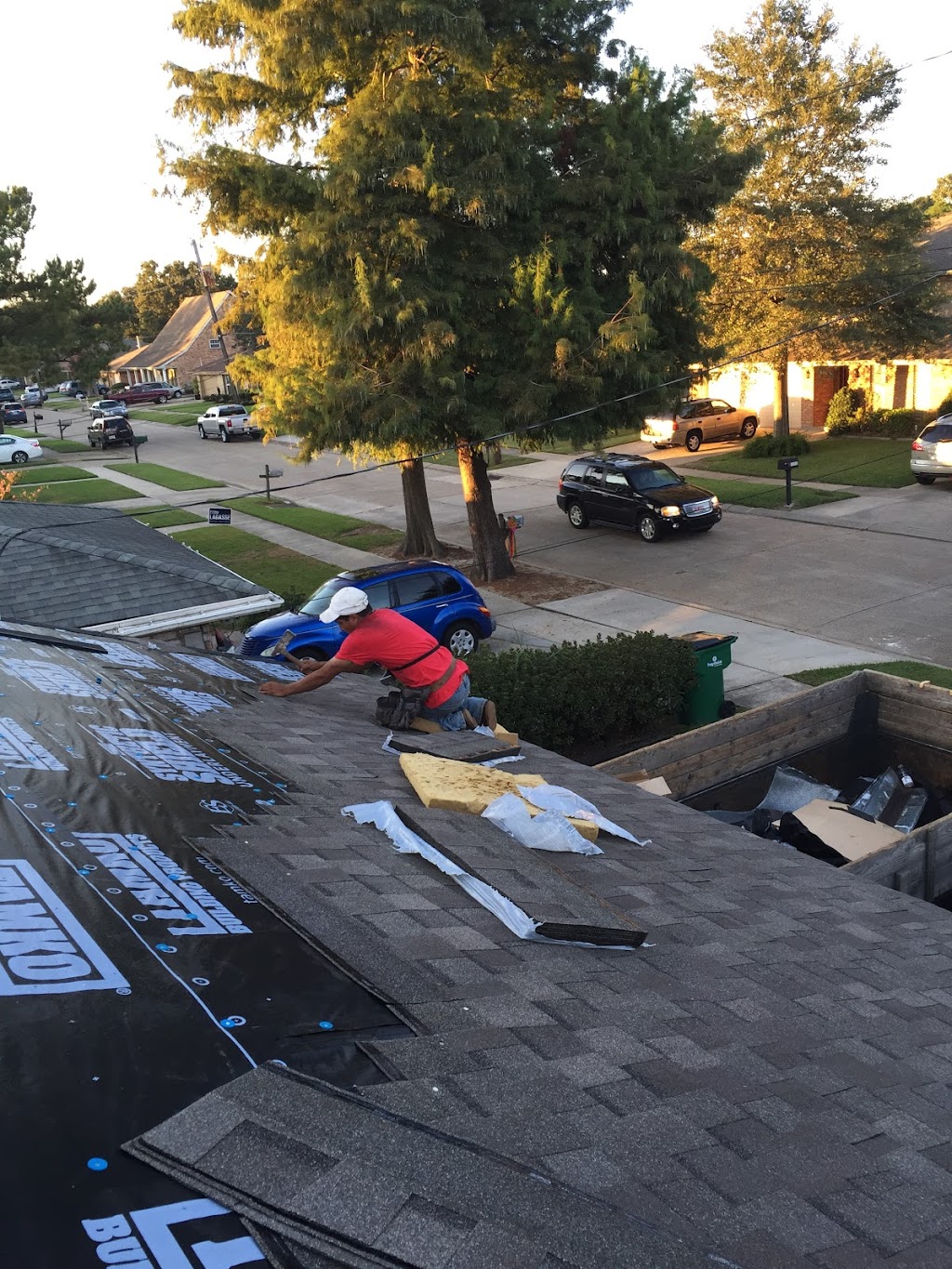 Edwinroofing | 611 Lynnfield Dr, Arlington, TX 76014, USA | Phone: (817) 683-6261