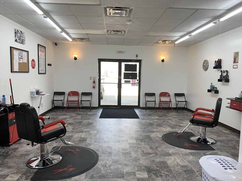 Buzz and Bangz | 118 S Main St Unit 10, Dry Ridge, KY 41035, USA | Phone: (859) 823-0051