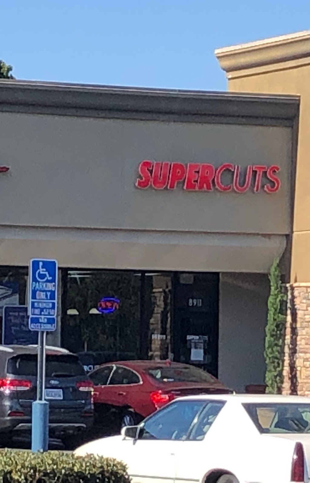 Supercuts | 8911 Atlanta Ave, Huntington Beach, CA 92646, USA | Phone: (714) 374-3002