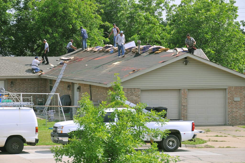 Gaopa Roofing and Gutters | 707 Rosewood Dr, Baytown, TX 77520, USA | Phone: (888) 280-2603