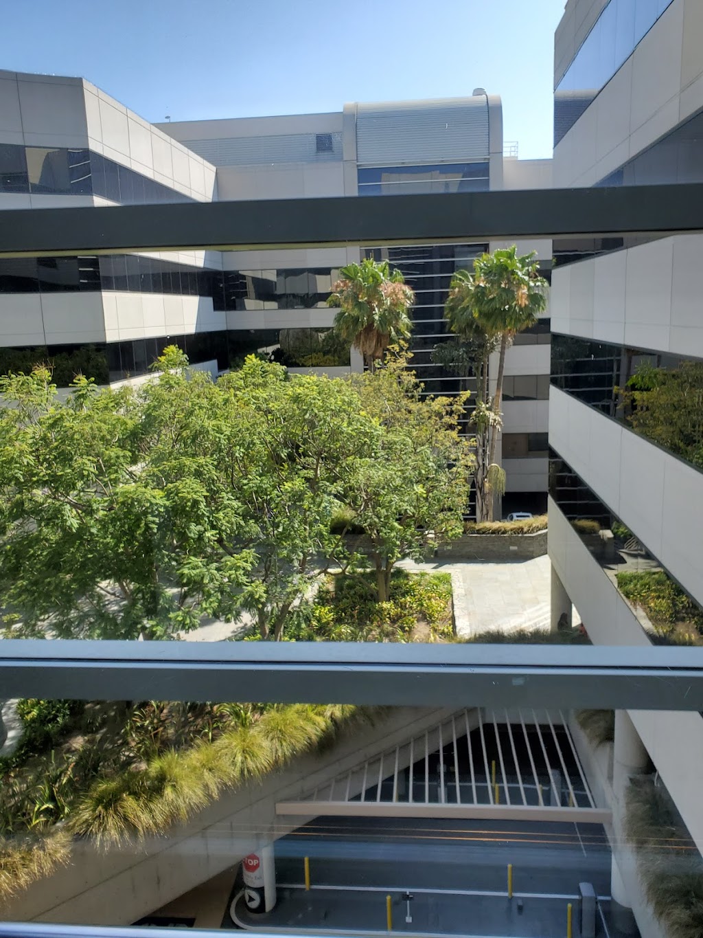 CIT | 2450 Broadway Avenue, Santa Monica, CA 90404, USA | Phone: (855) 462-2652