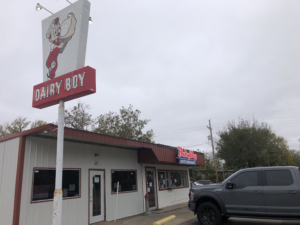 Dairy boy | 1003 W Columbia St, Okemah, OK 74859, USA | Phone: (918) 623-9936