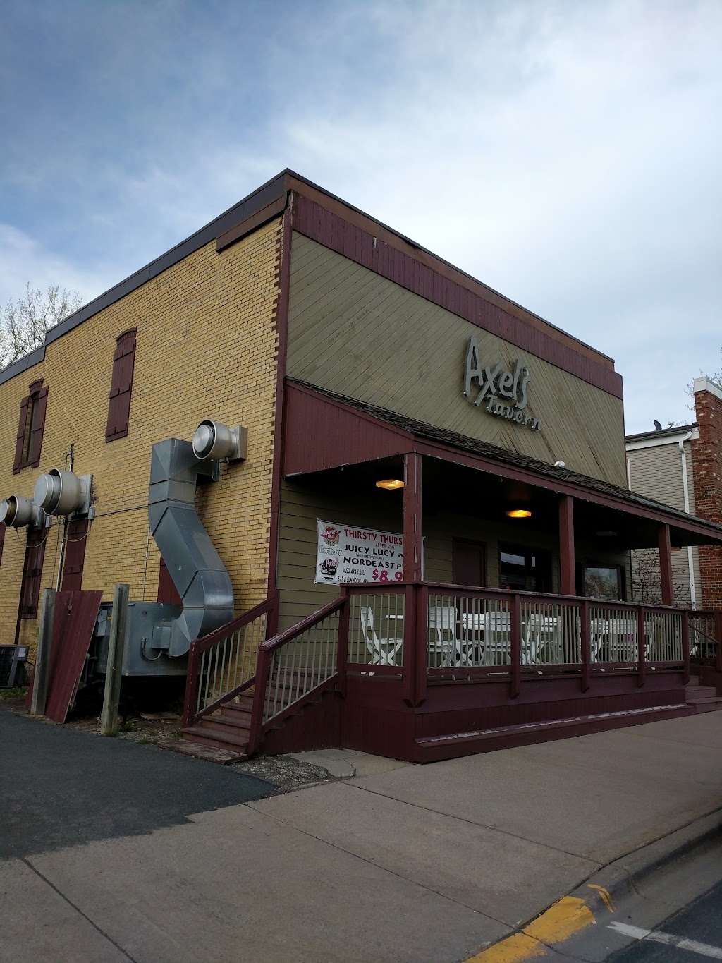Pig On The Porch | 130 Railway St W, Loretto, MN 55357, USA | Phone: (763) 479-1788