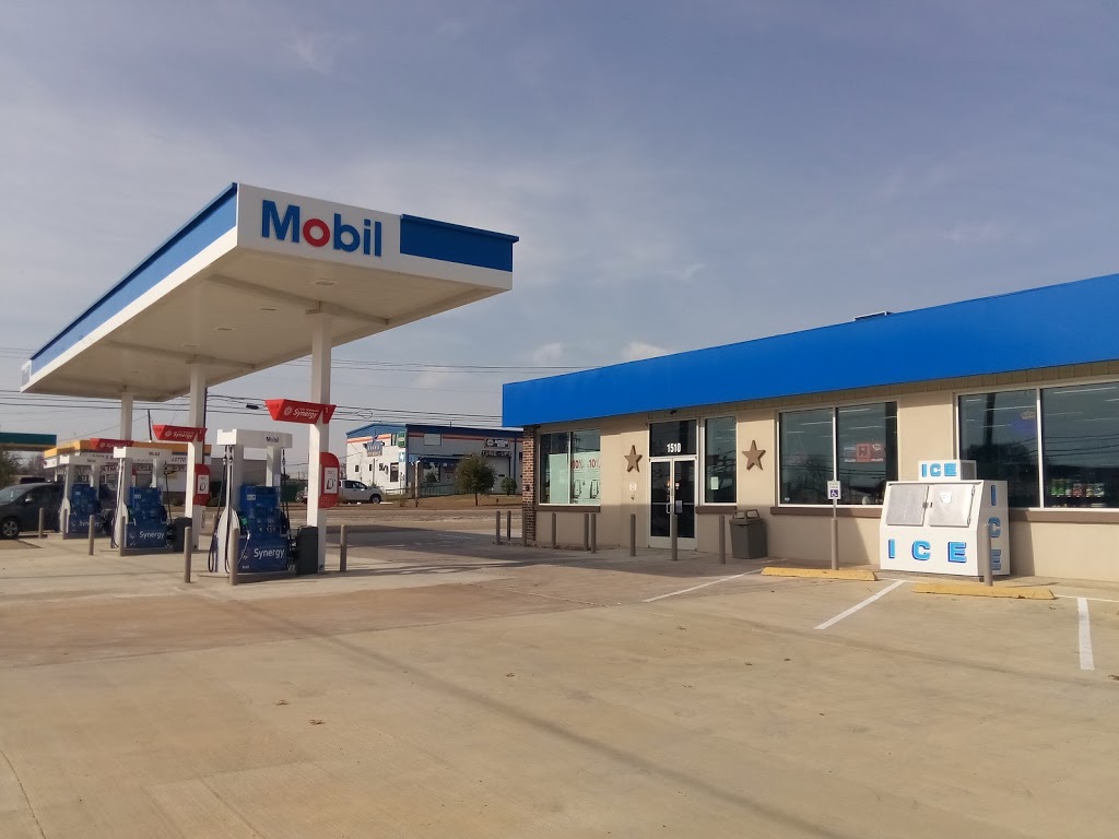 Mobil | 1510 W Euless Blvd, Euless, TX 76040, USA | Phone: (817) 494-3201