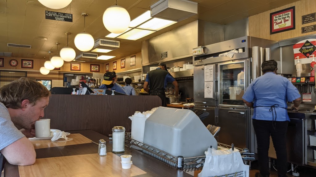 Waffle House | 1006 Airport Blvd, Morrisville, NC 27560, USA | Phone: (919) 460-0388