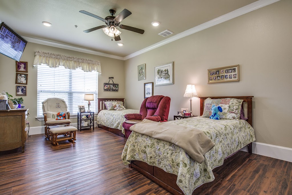 Avalon Memory Care | 1801 Meadow Ranch Rd, McKinney, TX 75071, USA | Phone: (800) 696-6536