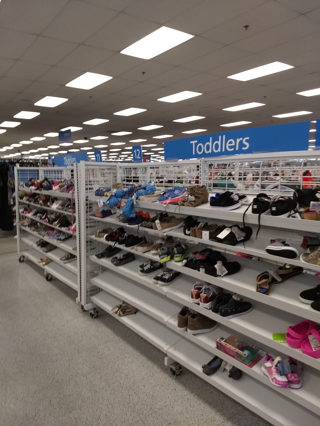 Ross Dress for Less | 2250 E Serene Ave, Las Vegas, NV 89123, USA | Phone: (702) 263-2683