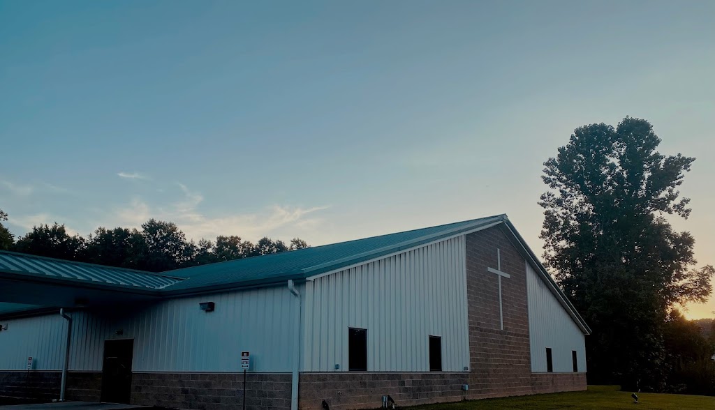 First Christian Church | 1532 E Water St, Borden, IN 47106, USA | Phone: (812) 967-2864