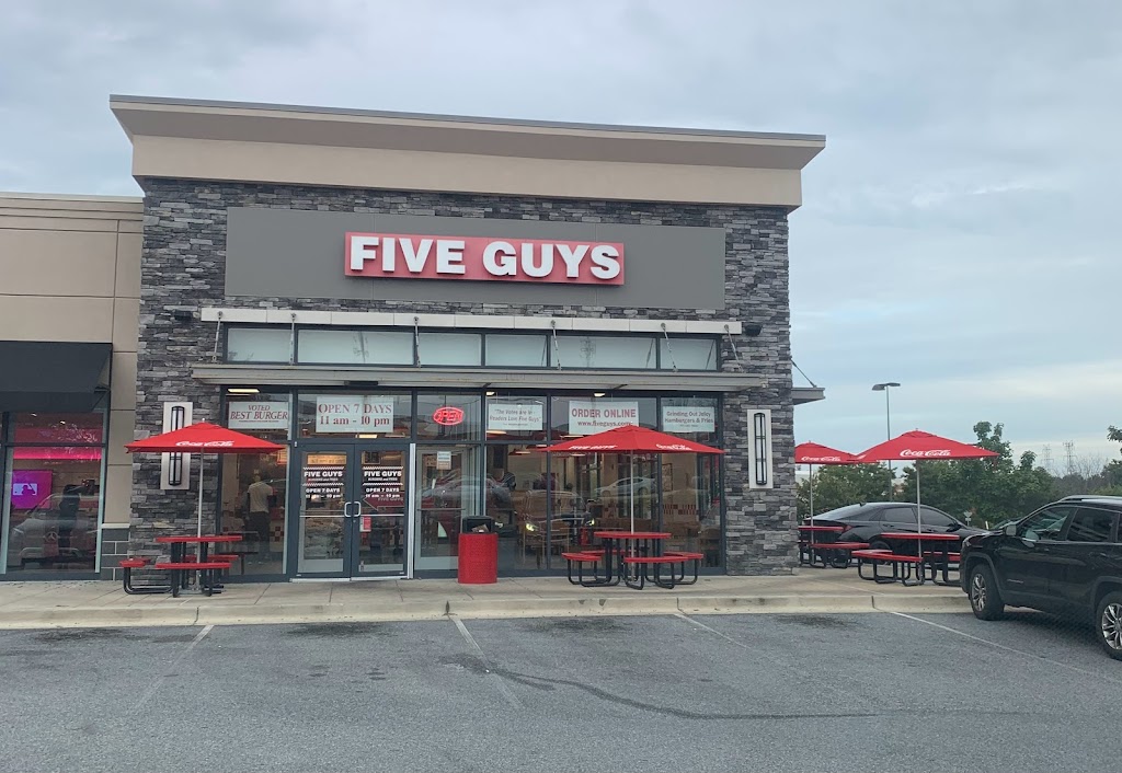 Five Guys | 9101 Alaking Ct Suite 300, Capitol Heights, MD 20743, USA | Phone: (240) 532-6543