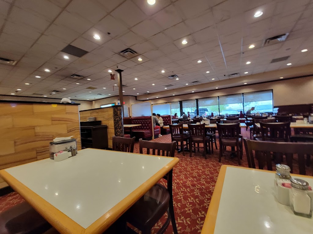 Great Moon Buffet | 2950 White Bear Ave, Maplewood, MN 55109, USA | Phone: (651) 704-9801