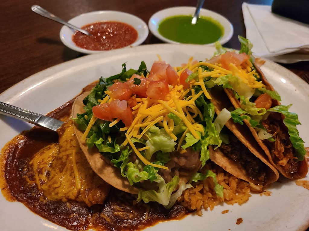 La Cucaracha Mexican Restaurante | 36 S Dale St South, St Paul, MN 55102, USA | Phone: (651) 221-9682