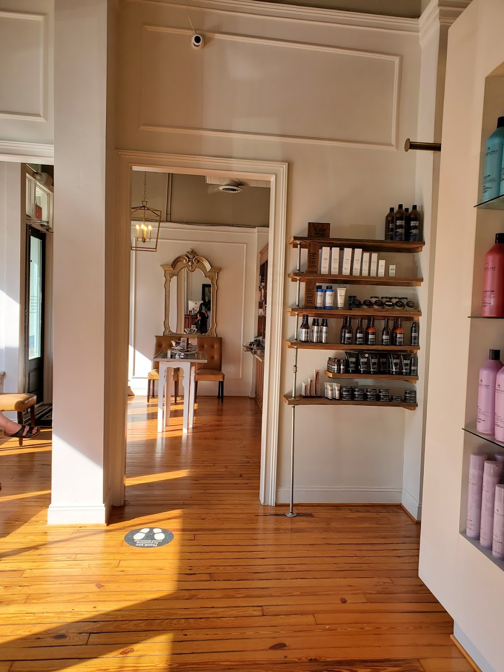 William Henry Signature Salon | 15 S Main St, Belmont, NC 28012, USA | Phone: (704) 825-9040