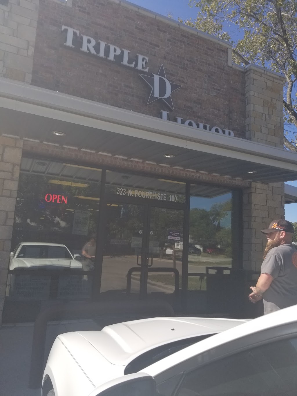 Triple D Liquor | 323 W 4th St #100, Weatherford, TX 76086, USA | Phone: (817) 341-7895