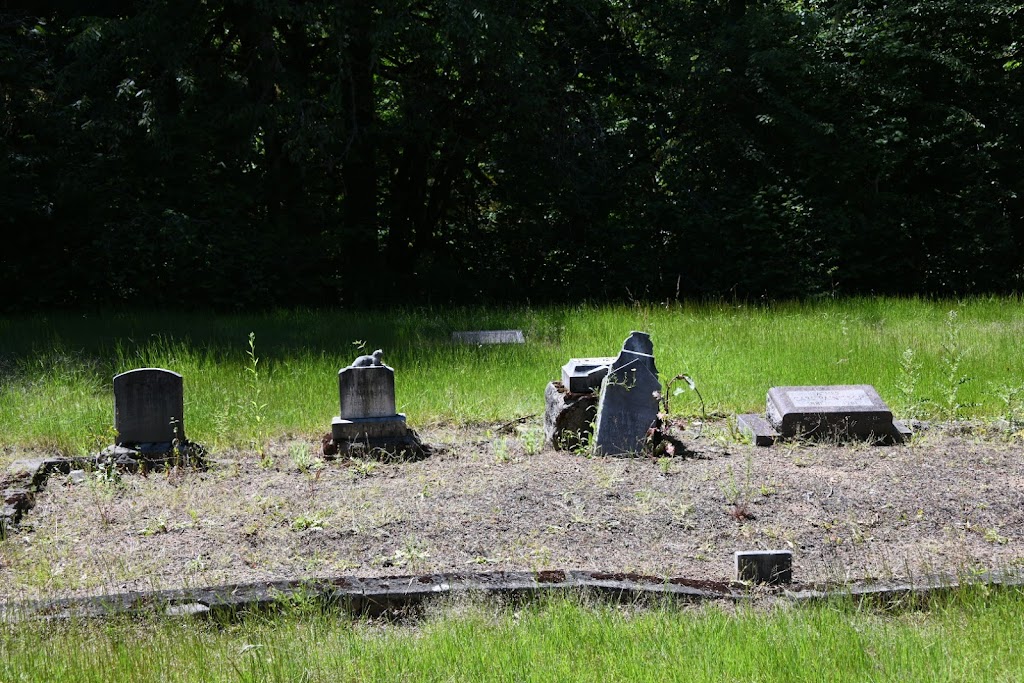 Buxton Cemetery | Manning, OR 97125 | Phone: (503) 324-7275