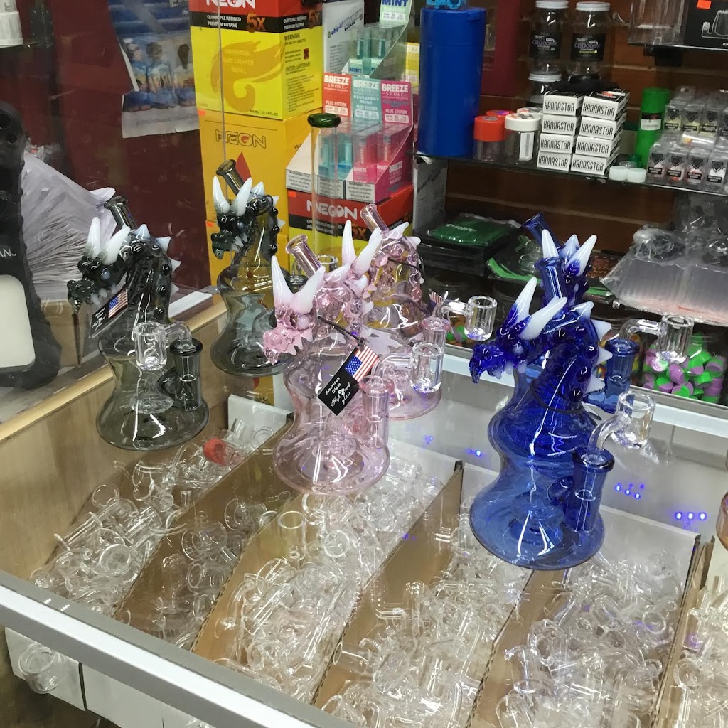 Woodstock Vape & Glass Gallery | 1937 South Blvd W, Troy, MI 48098, USA | Phone: (248) 817-5180