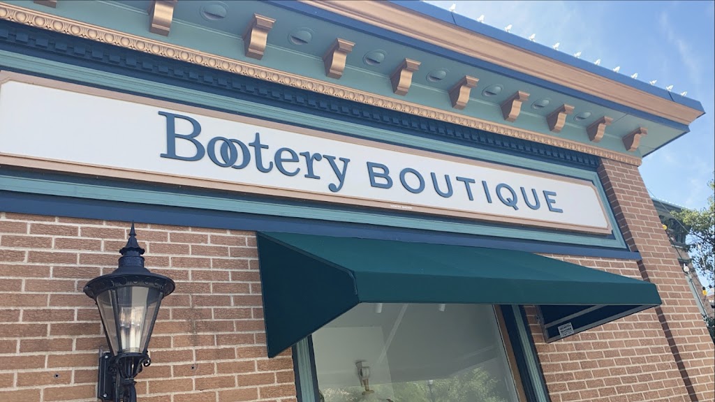 Bootery Boutique | 525 N Milwaukee Ave, Libertyville, IL 60048 | Phone: (847) 362-1201