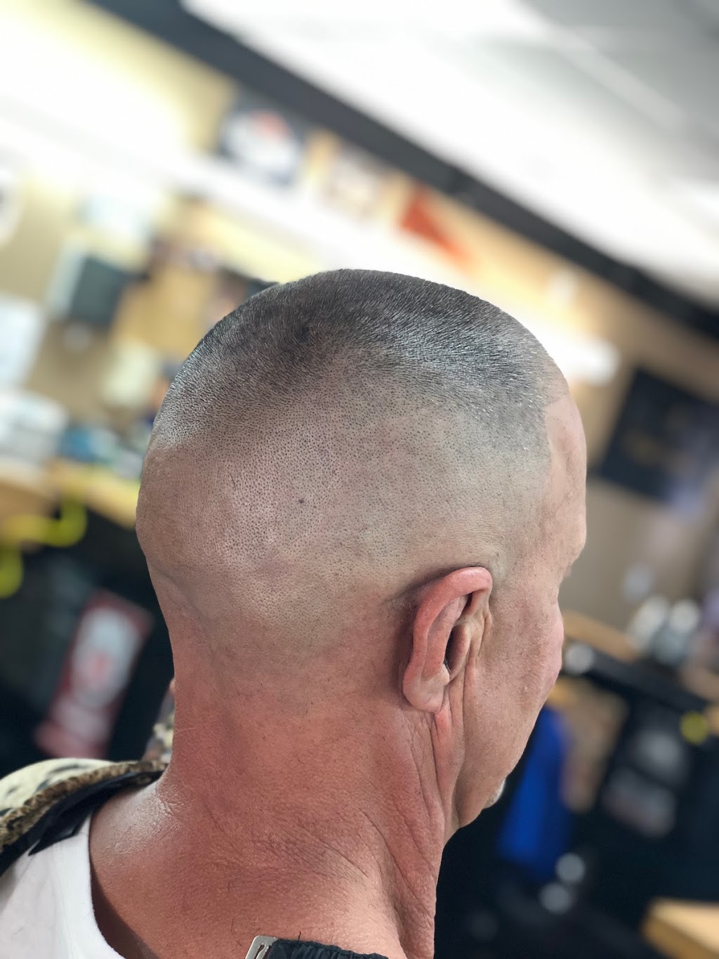 Hot cutz barbershop | 2333 N Jones Blvd, Las Vegas, NV 89108, USA | Phone: (702) 834-3442