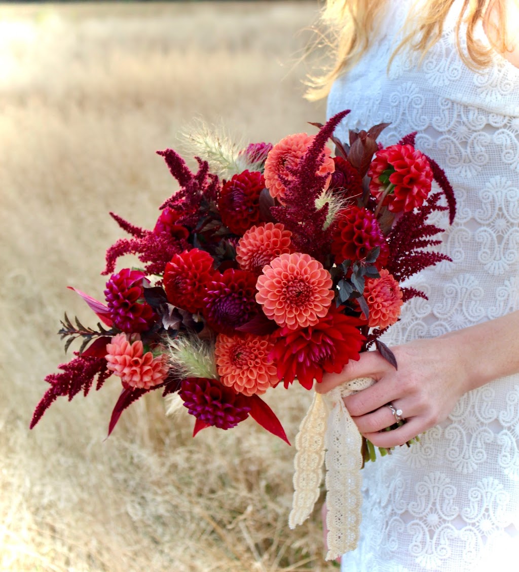 Piggly Petals Flower Farm | 46000 Harris Rd, Belleville, MI 48111, USA | Phone: (734) 787-7341