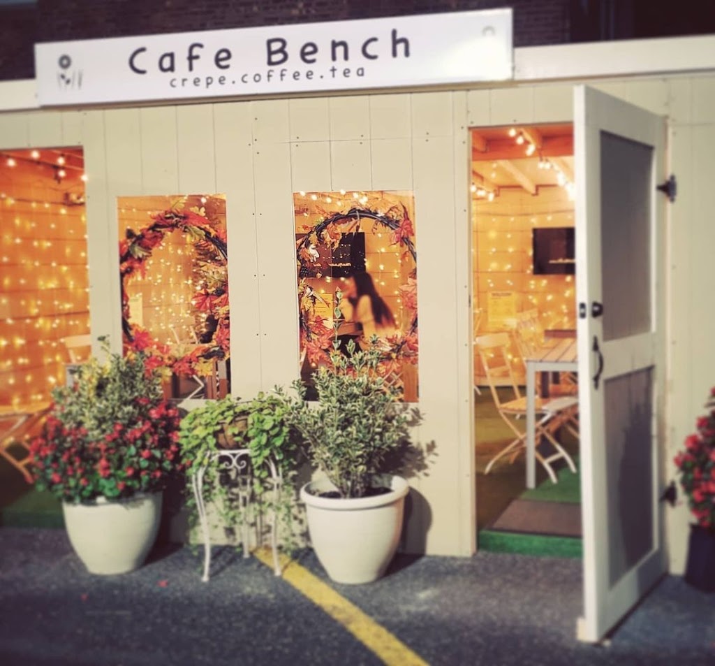 Cafe Bench | Crêpe Flushing | 크레페 | 크레페 플러싱 | 194-07 Northern Blvd, Queens, NY 11358 | Phone: (718) 224-0703