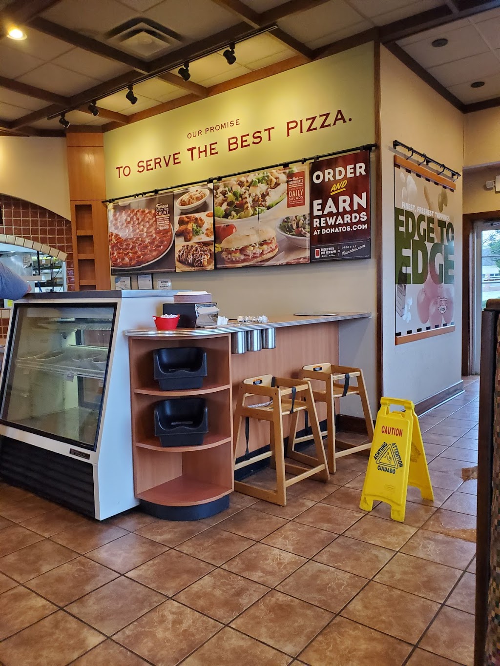 Donatos Pizza | 813 E Main St, Brownsburg, IN 46112, USA | Phone: (317) 858-2680