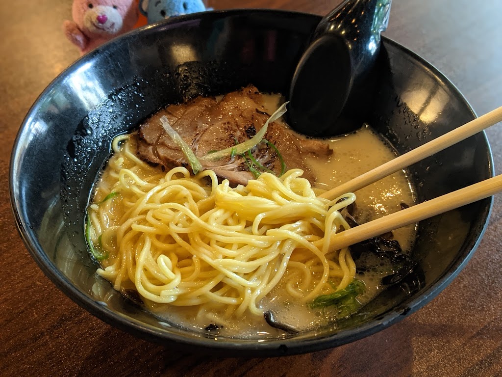 Hero’s Ramen x Sushi | 13444 West Ave STE200, San Antonio, TX 78216, USA | Phone: (210) 481-4950