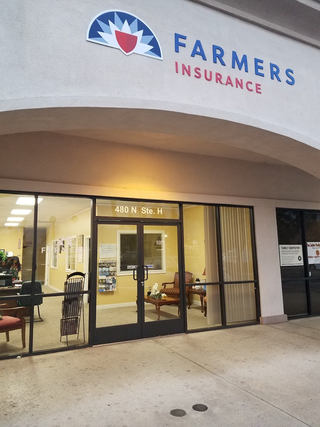 Esteban Carbajal Insurance Agency | 3381 W Florida Ave #1014, Hemet, CA 92545, USA | Phone: (951) 223-9191