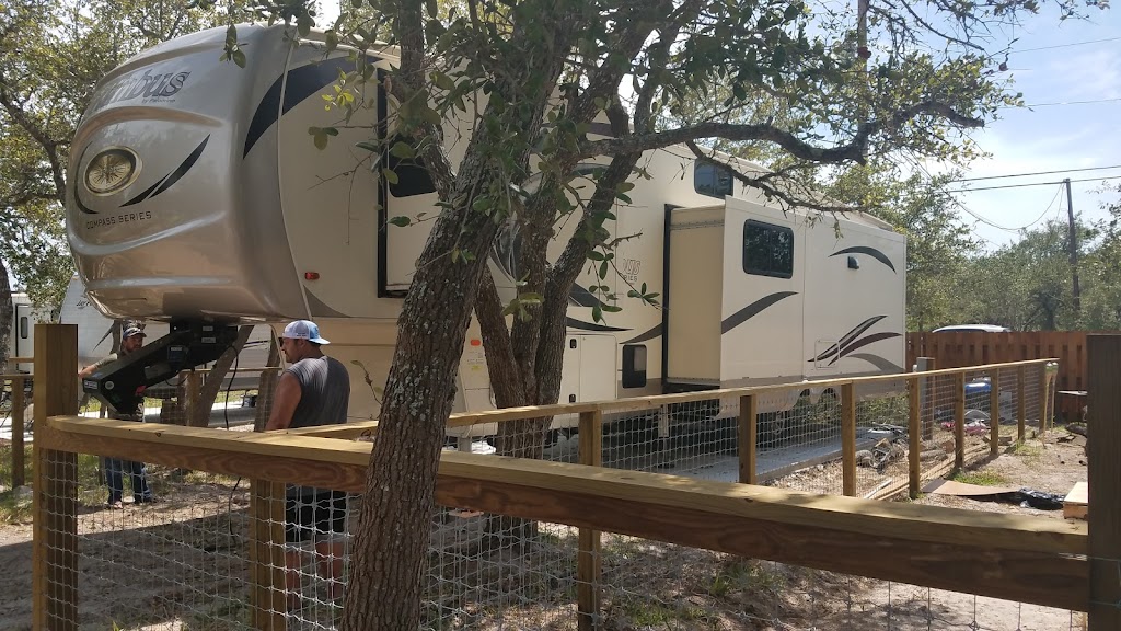 Bark and Park RV | 831 Monkey Rd, Rockport, TX 78382, USA | Phone: (361) 652-2750