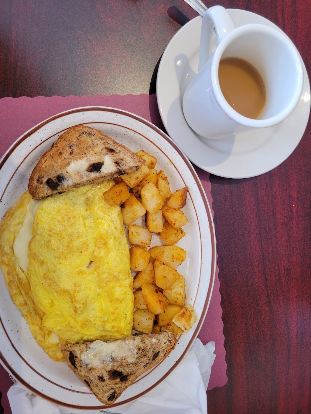 Faels Breakfast, Lunch & Dinner | 656 Washington St, Quincy, MA 02169, USA | Phone: (617) 302-3918