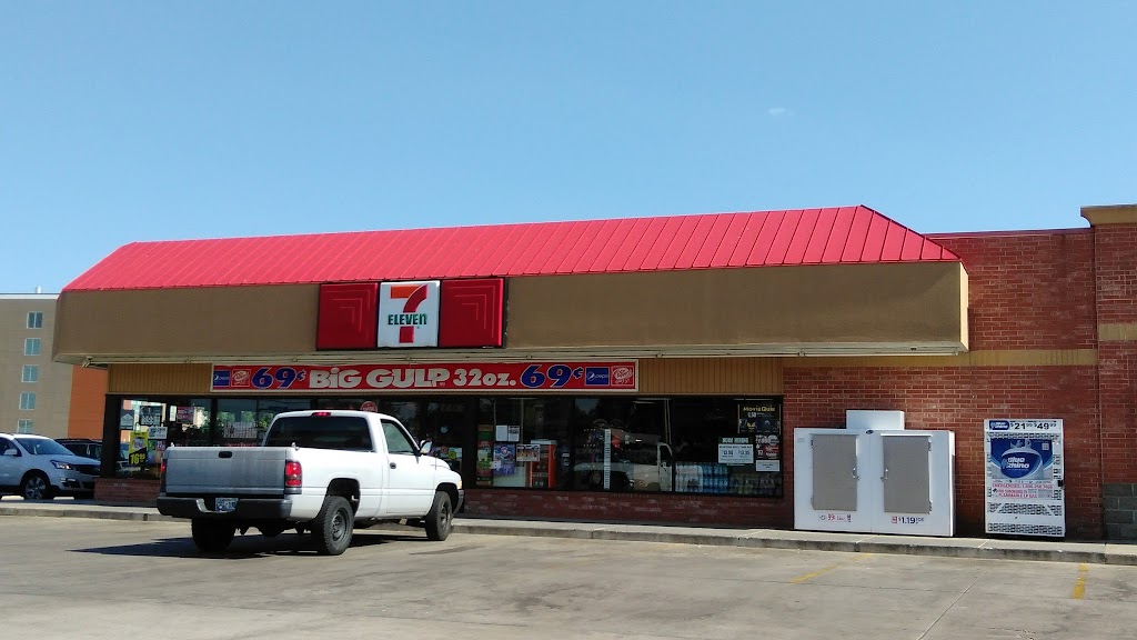 7-Eleven | 642 NW 12th St, Moore, OK 73160, USA | Phone: (405) 793-1310