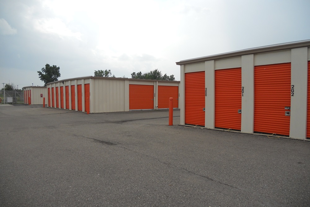 Public Storage | 20080 Allen Rd, Brownstown Charter Twp, MI 48183, USA | Phone: (734) 250-9578