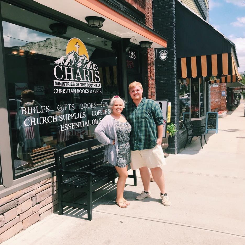 Charis Christian Books and Gifts | 128 N Main St, Mt Airy, NC 27030, USA | Phone: (336) 673-0688