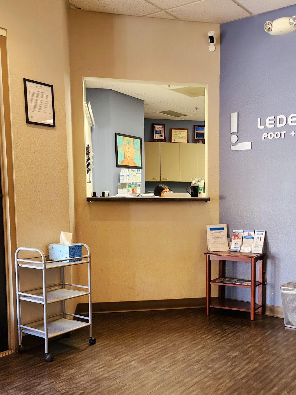 Ledesma Foot & Ankle-Paul V. Ledesma, DPM | 4921 E Bell Rd #205, Scottsdale, AZ 85254, USA | Phone: (602) 753-9403