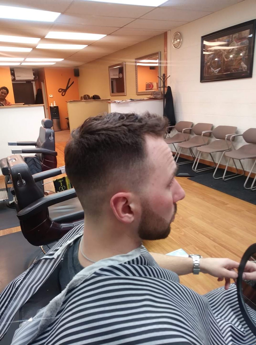 Essence Barber And Beauty | 69 S Squirrel Rd, Auburn Hills, MI 48326, USA | Phone: (248) 606-4563