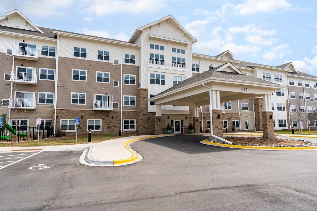 Riley Crossing Senior Living | 620 Aldrich Dr, Chanhassen, MN 55317, USA | Phone: (952) 934-7777