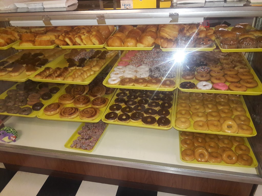 Keene Donuts | 101 S Old Betsy Rd #3, Keene, TX 76059, USA | Phone: (817) 556-9584