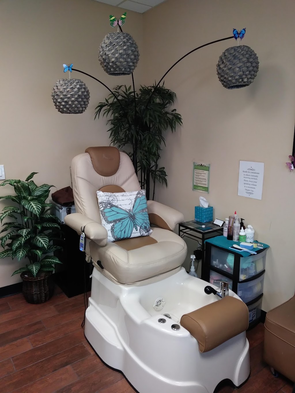 Just Breathe Day Spa | 123 N Industrial Dr Suite A, Orange City, FL 32763, USA | Phone: (386) 320-2363