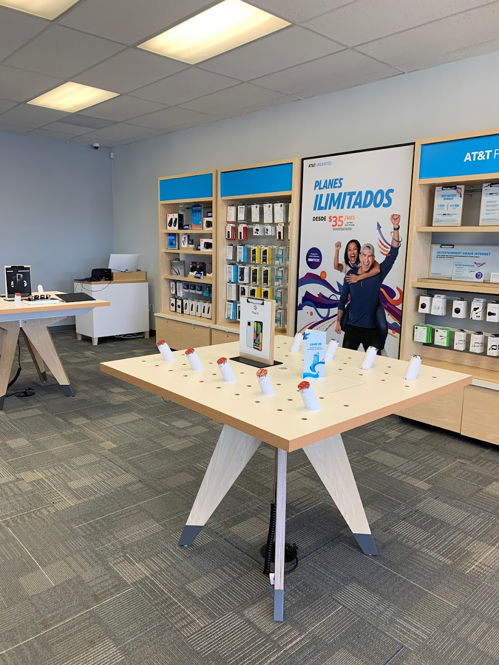 AT&T Store | 20111 Sherman Way, Winnetka, CA 91306, USA | Phone: (818) 900-2475