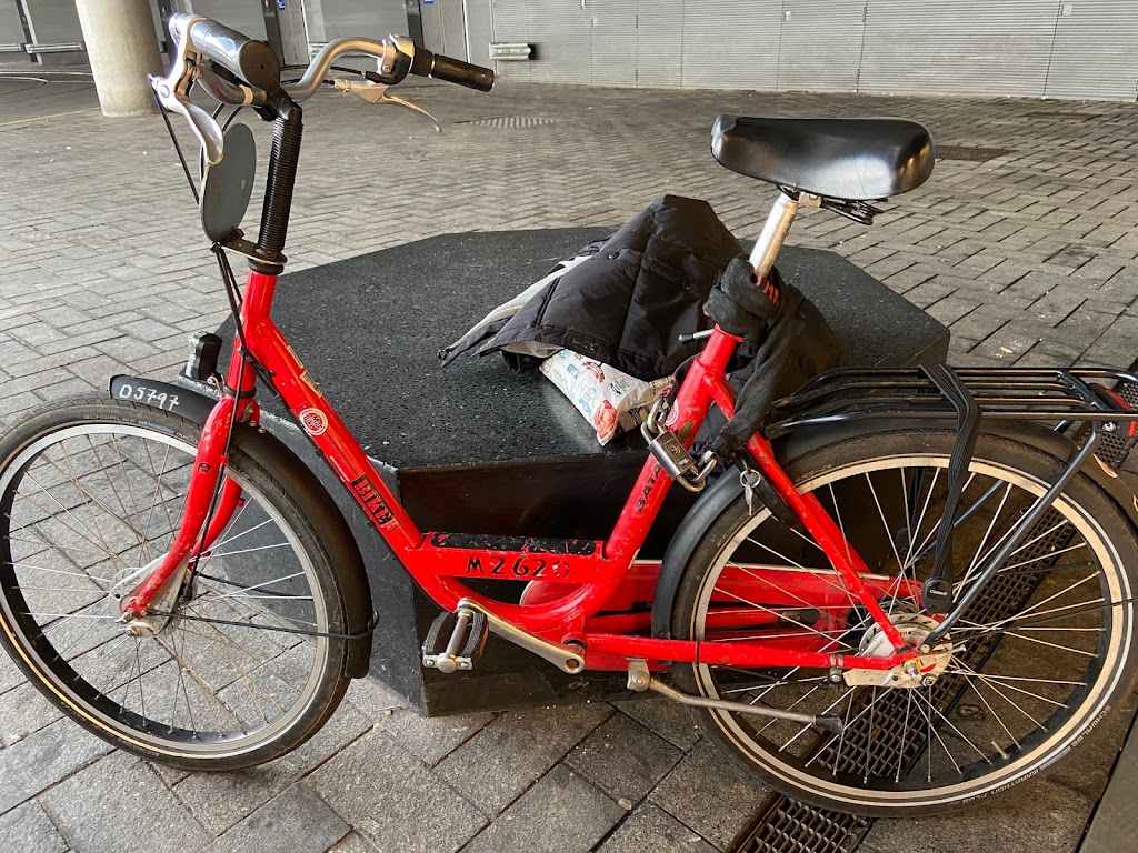 MacBike | Bike Rental Amsterdam | Central Station | De Ruijterkade 34, 1012 AA Amsterdam, Netherlands | Phone: 020 624 8391