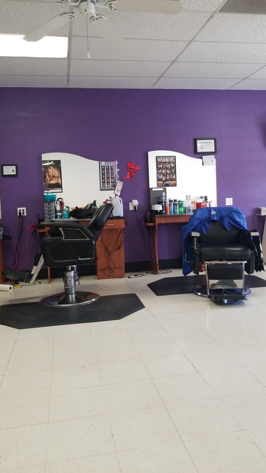 Cuts & Colors Barber Salon | 730 E Brown Rd, Mesa, AZ 85203, USA | Phone: (480) 833-0408