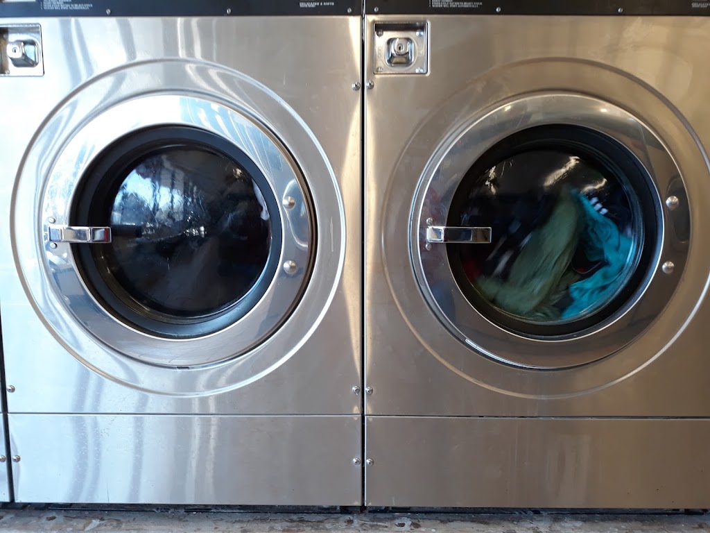 Burton Village Laundry & Car Wash | 13800 W Center St, Burton, OH 44021, USA | Phone: (440) 834-1922